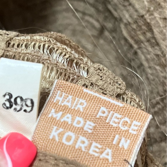 Blonde Women's Wig - Picture 5 of 5